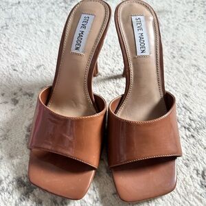 Steve Madden Women's Tan Heel Mules size 8